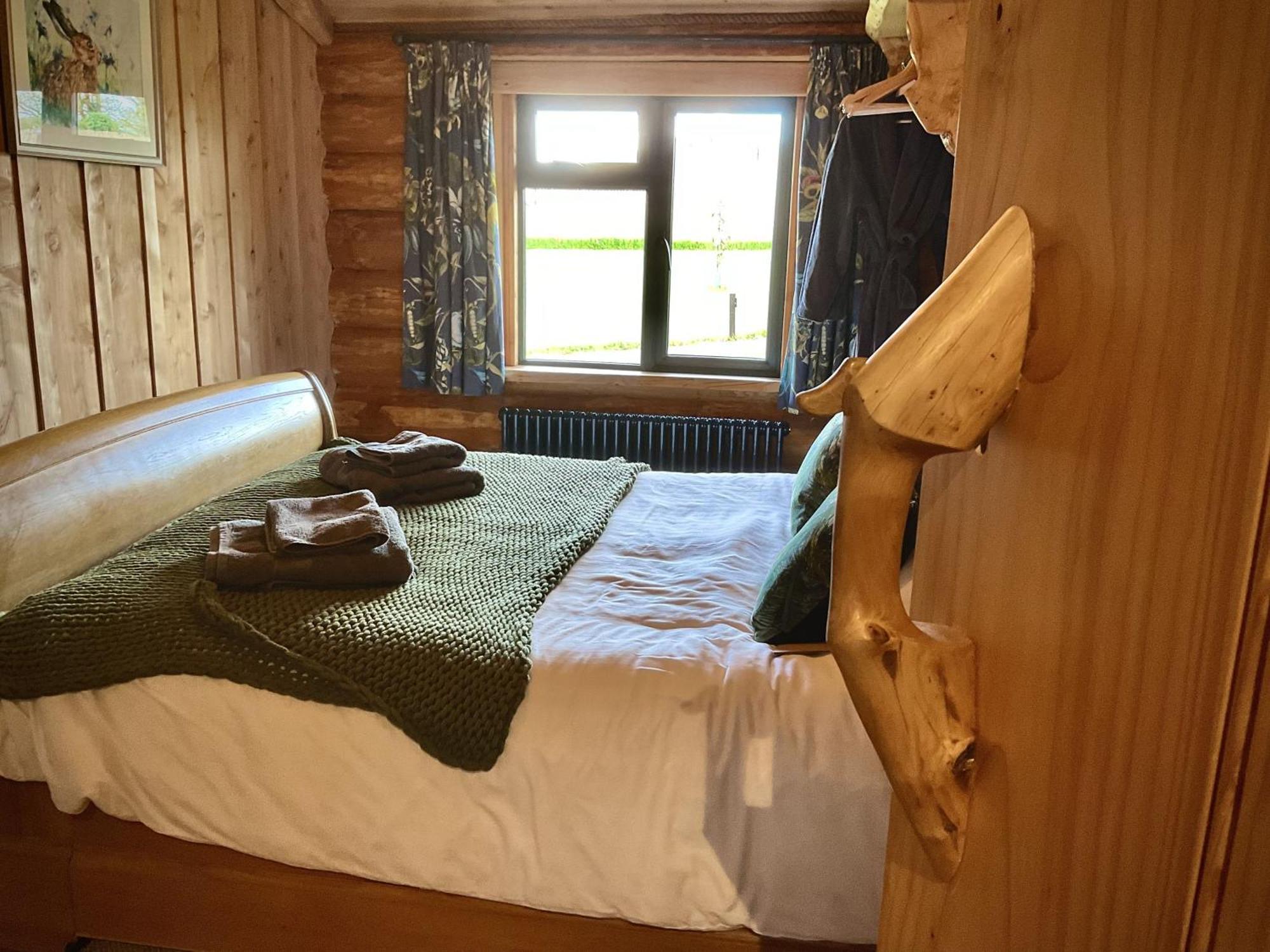 Rowan - Tedstone Log Cabins Bromyard Exteriör bild
